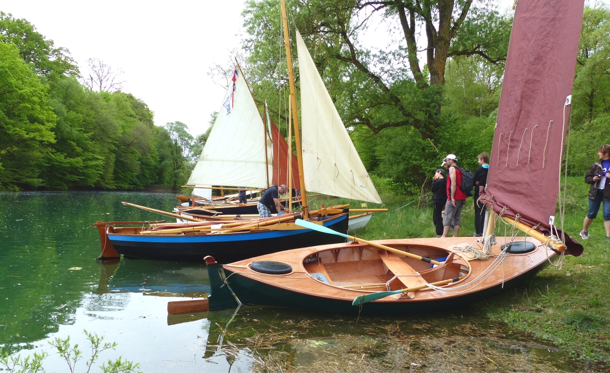 J'ai h&acirc;te de disposer du gr&eacute;ement d&eacute;finitif du Skerry Raid, car la voile aris&eacute;e du Silmaril n'est pas optimum (trop plate et trop lourde pour ce bateau). 
