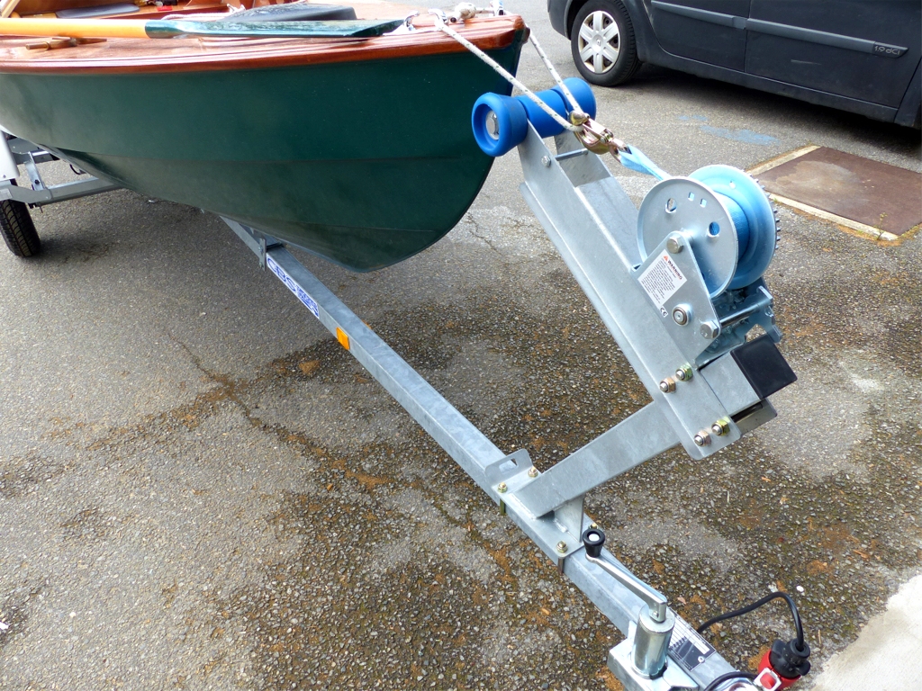 L'&eacute;trave vient en but&eacute;e sur le galet de la potence. Le support du galet est r&eacute;glable en hauteur sur la potence. 