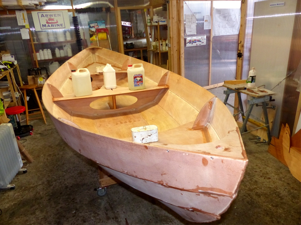 Et je colle les si&egrave;ges. 