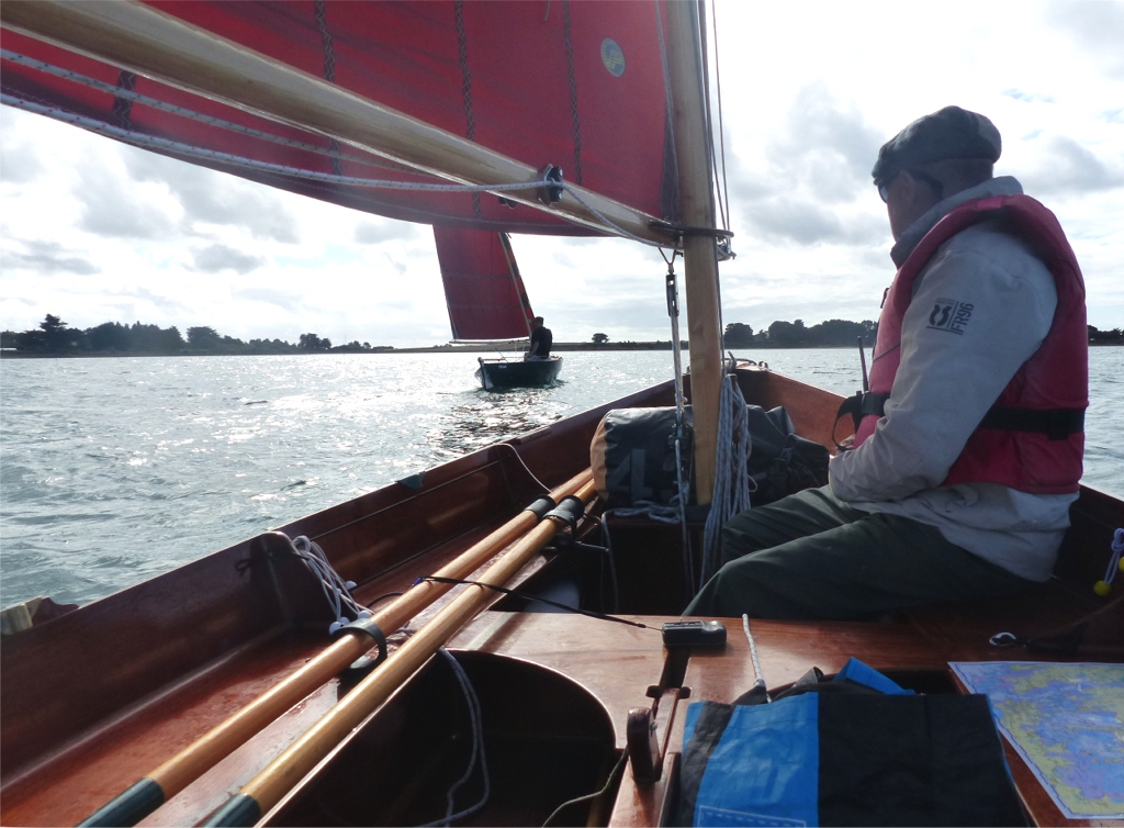 Le lendemain, Gérard a pris la place de Francis sur "Gandalf" et nous poursuivons Yves sur le Skerry Raid "Truk". 