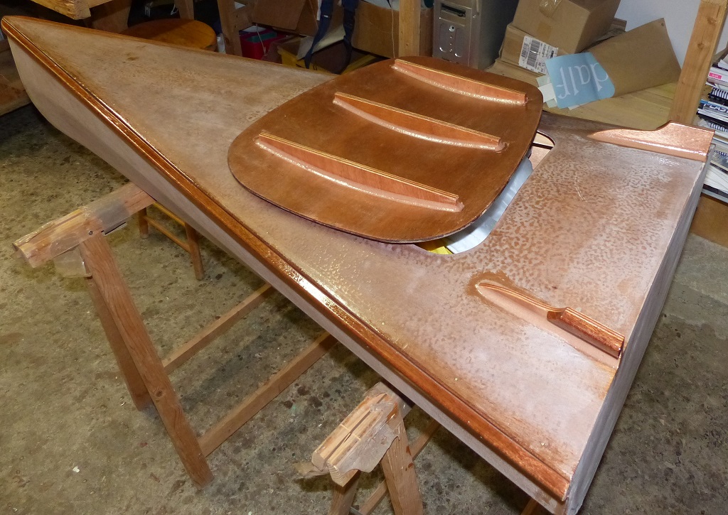 J'ai aussi coll&eacute; les trois "barrots" (barrotins?) qui donnent leur bouge aux deux trappes du Mill Creek d&eacute;montable. 