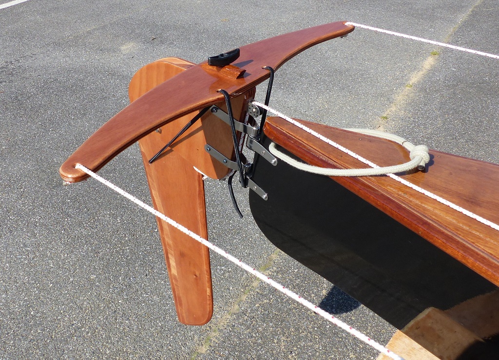 Le gouvernail termin&eacute; (je m'oblige &agrave; &eacute;crire quelques l&eacute;gendes courtes afin de ne reposer les yeux de mes lecteurs). 