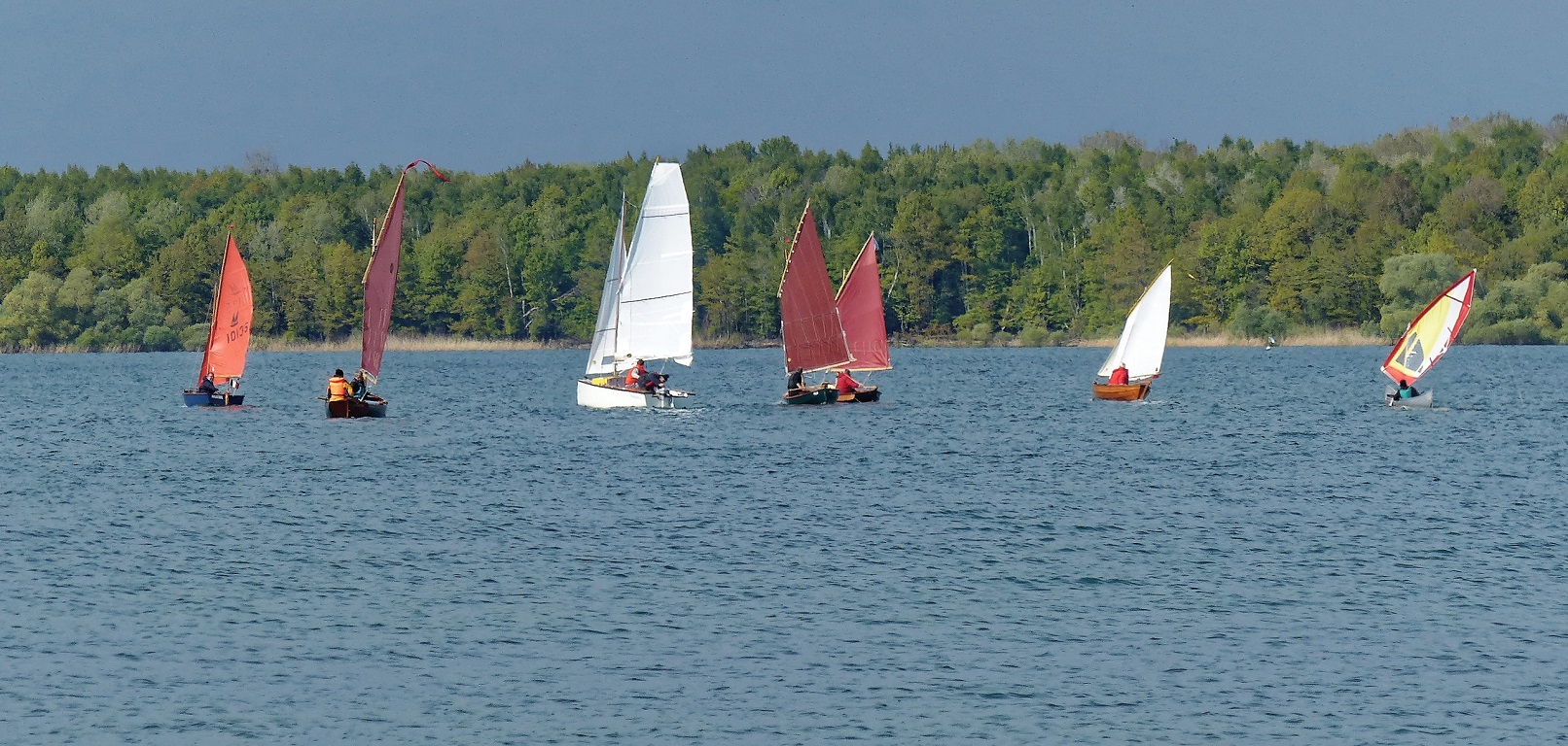 Et petit à petit, nous commençons à remplir le plan d'eau... 