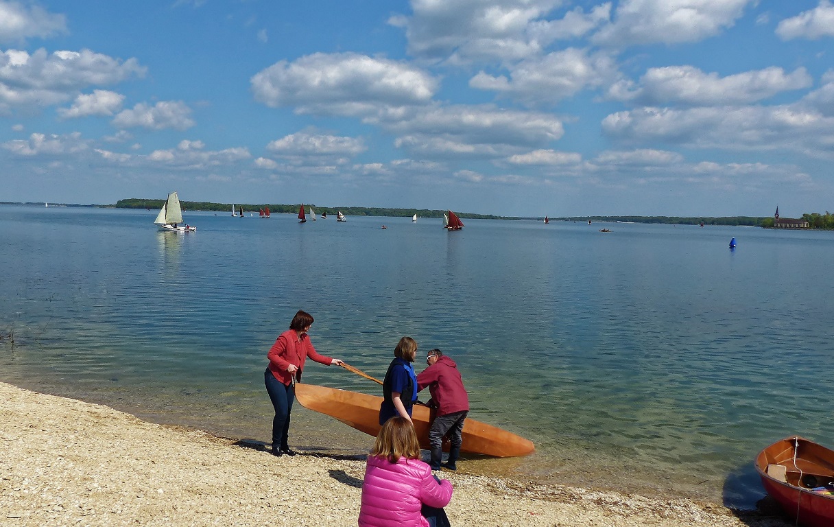 Les doudounes nous rappellent que la temp&eacute;rature n'est pas au diapason des couleurs de cette image... 