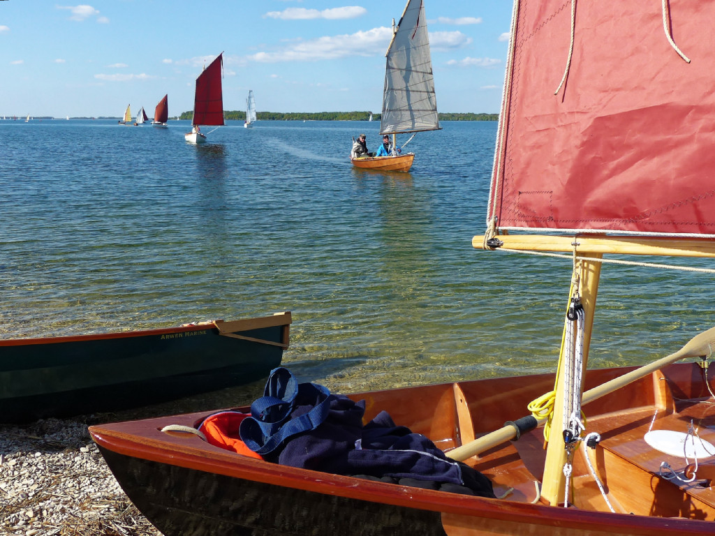 La flottille rentre en ordre dispers&eacute;. 