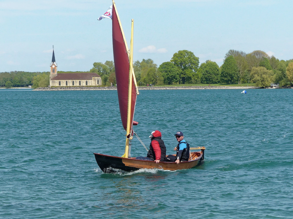 Patrick fait un essai du Skerry avec moi, mais il décidera finalement de se construire un Skerry Raid pour le plaisir de construire lui-même son propre bateau, et d'avoir un peu plus de puissance et de sécurité. 