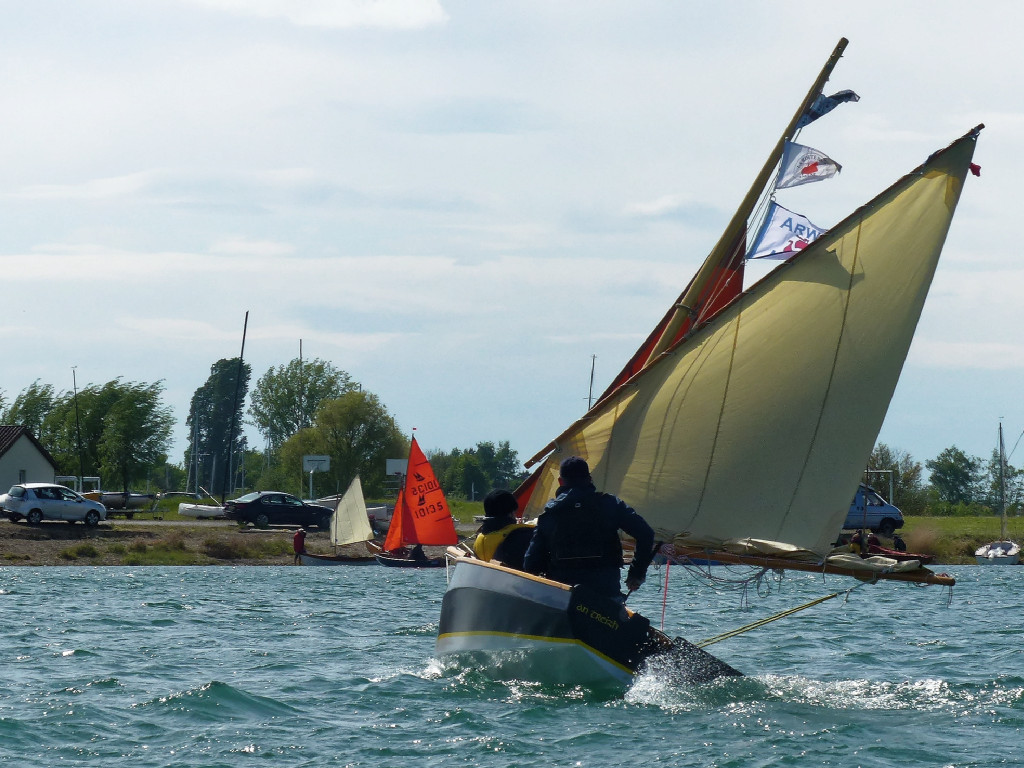 "An Treizh" lancé à fond dans une survente. 