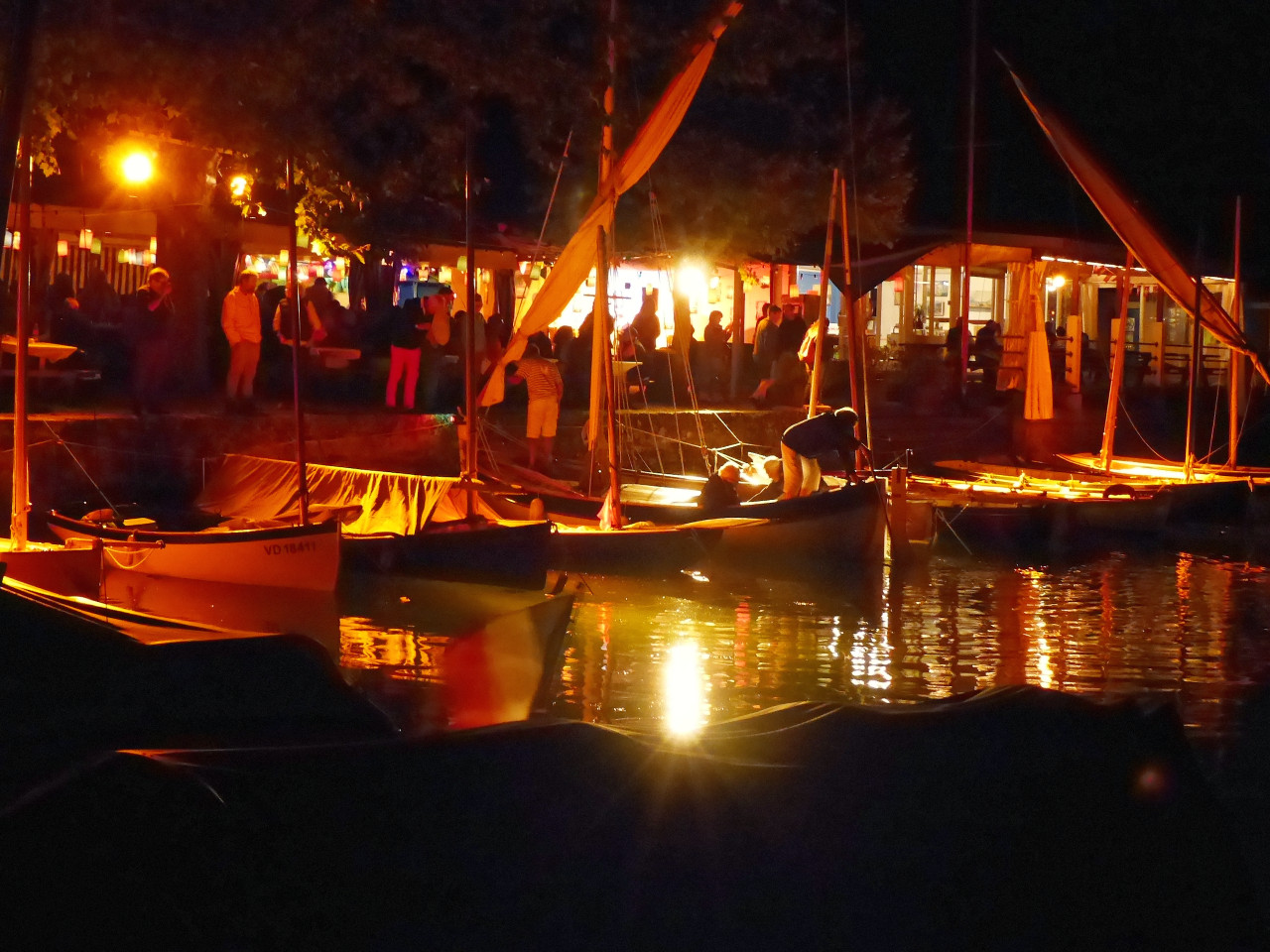 Diner et soirée au port de Rolle. 