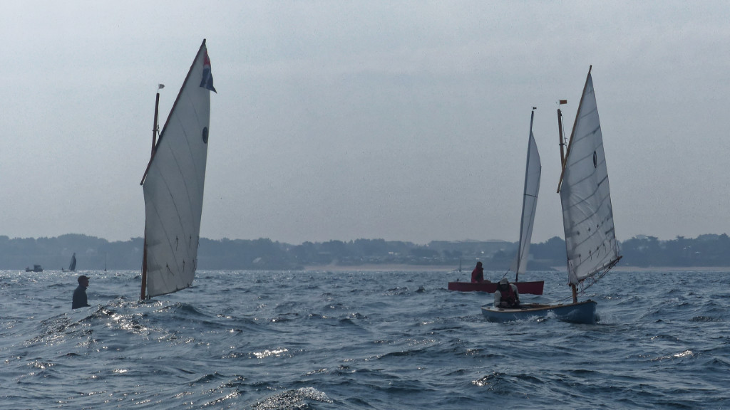 Bénétin, Foxy Lady et Creizic, au passage devant Dinard (et pas Dinan comme je l'écrivis plus tôt). 