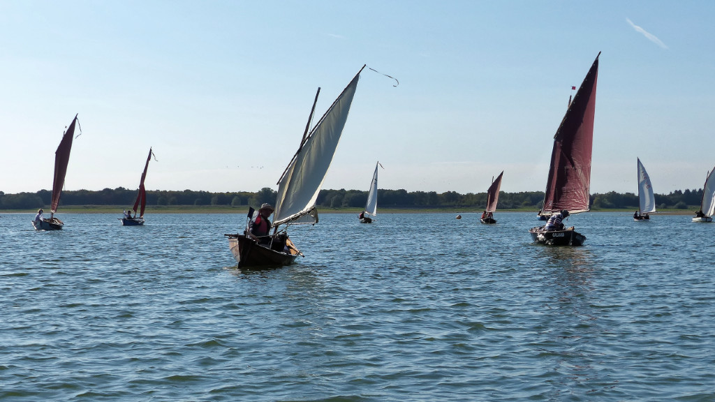 "Gandalf", le Whilly Boat "Enfin!" d'Hervé, le Doryplume "Prise de Ris'K" de Bernard, "Atipik", "Naïma", "Galaad", le R9M "Barracuda II" et un Seil.