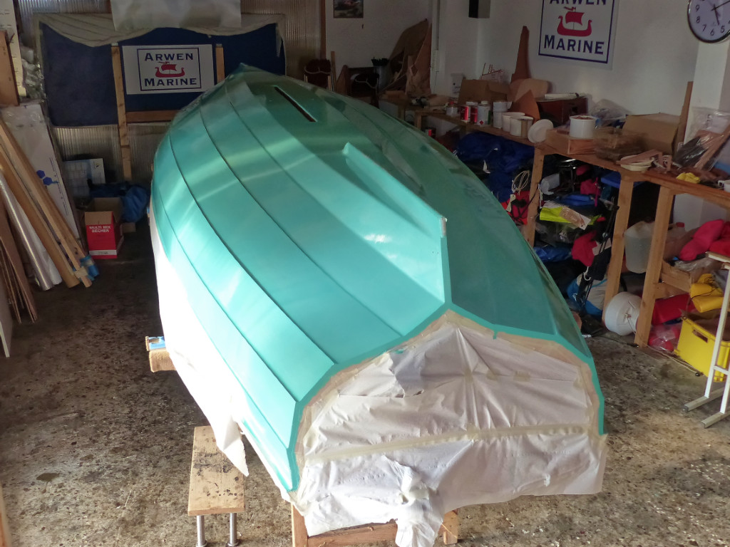 Et je passe à la peinture ! Je pensais que Paul allait me demander une autre couleur lorsqu'il m'a demandé de repeindre son Silmaril, mais que nenni ! 