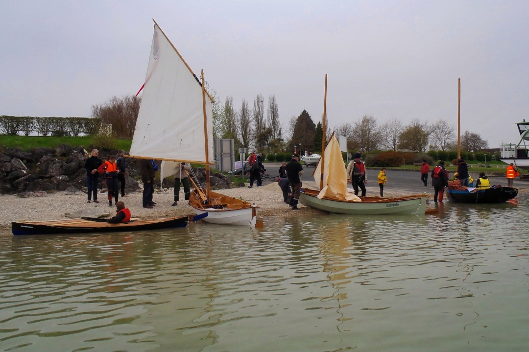 "Capitaine Haddock", "La Marie Pupuce", "Babyole" et "Cotentin" se préparent au départ. 