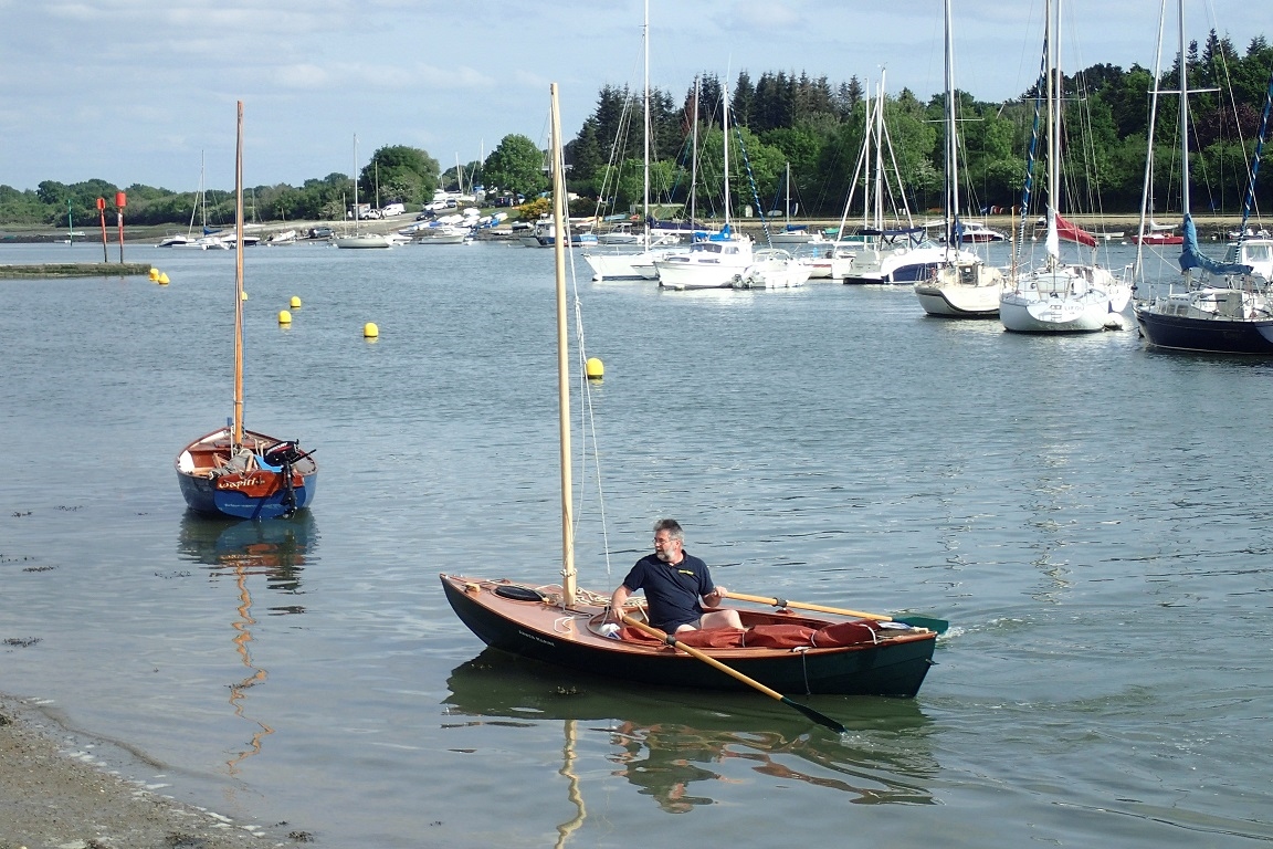 Et je viens d'arriver de Clairoix et de mettre &agrave; l'eau le Skerry Raid, qui va faire dans le Golfe sa premi&egrave;re navigation en eau sal&eacute;e. 