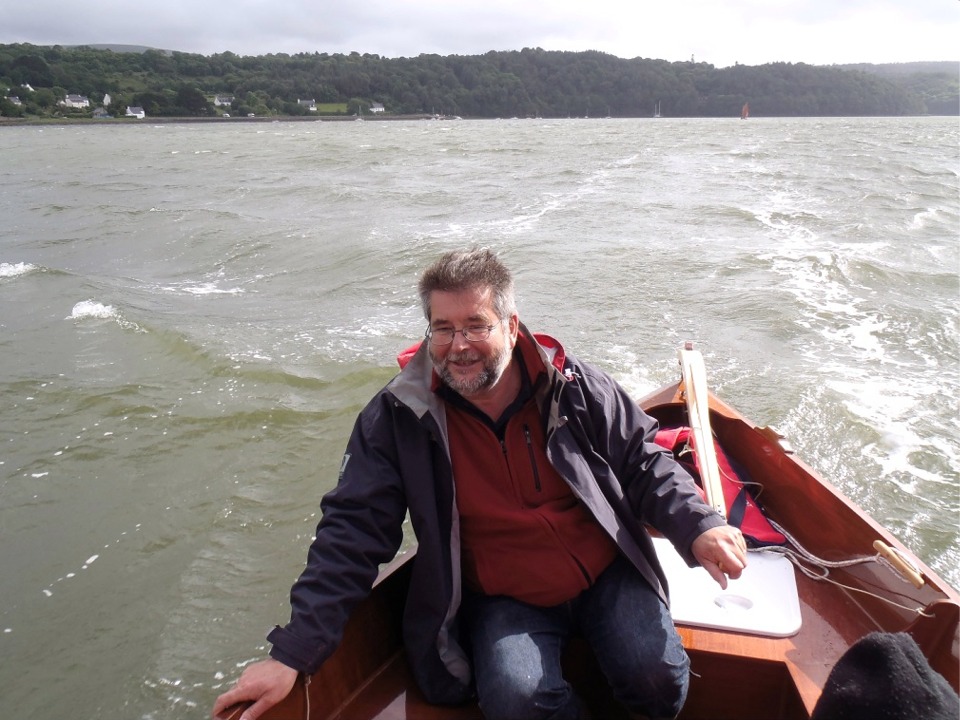 Je suis tr&egrave;s content de la vitesse de "Gandalf", qui a conserv&eacute; les &eacute;tonnantes qualit&eacute;s marines du Skerry et sa capacit&eacute; d'acc&eacute;l&eacute;ration dans les ris&eacute;es tout en devenant beaucoup plus s&eacute;curisant par sa plus grande stabilit&eacute;. 