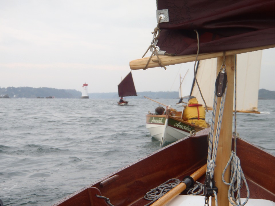 Skerry 33 et La Marie Pupuce devant, et Anouket juste dans l'étrave de Gandalf. 