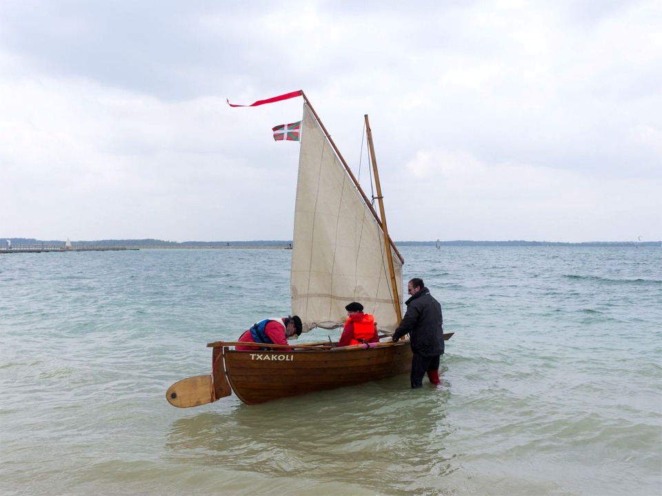 "Txakoli" prend la mer. 