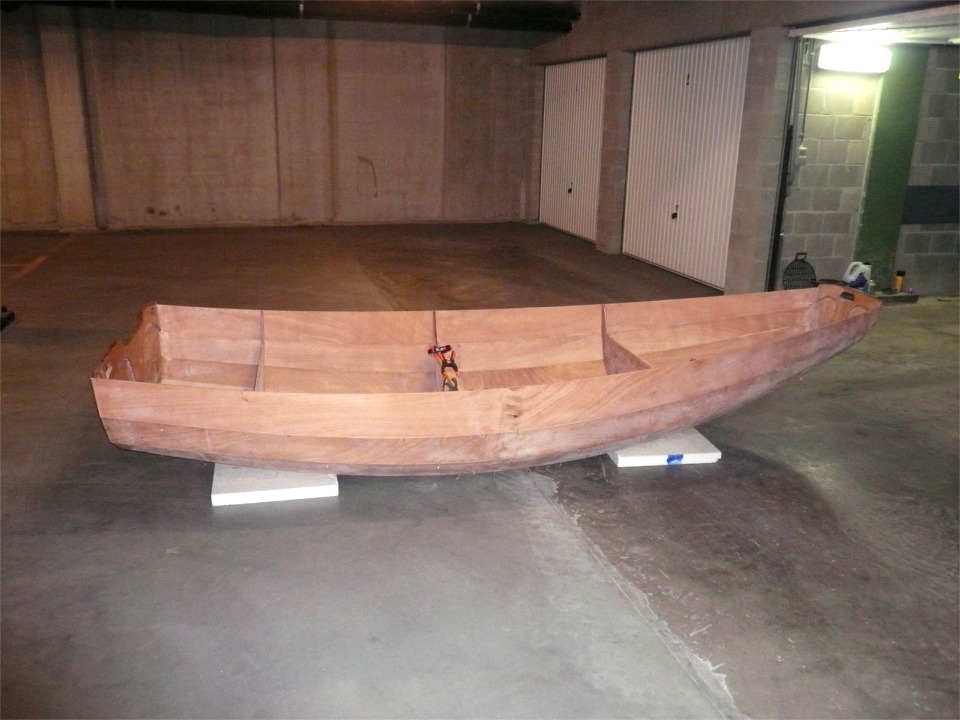 Patrick m'&eacute;crit pour me dire que son PassageMaker ne sera pas baptis&eacute; "Marieke", mais "Che Pibe". Ce nom vient du fait que son voilier s'appelle "Che" et qu'en Argentine "che pibe" veut dire "petit jeune &agrave; tout faire".