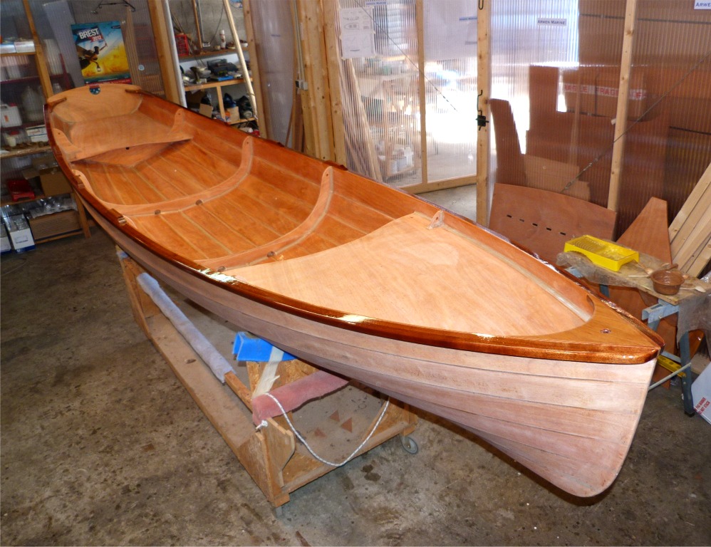 Le point d'interrogation qui suit "couche finale" se justifie, car ce n'est qu'apr&egrave;s le pon&ccedil;age que l'on peut juger de l'aspect et de l'int&eacute;grit&eacute; de la couche d'&eacute;poxy, et donc d&eacute;cider que l'on peut en rester l&agrave; ou non. 