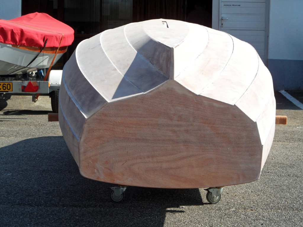 Il y a des moments où on a l'impression d'enlever plus de produit qu'on en a mis sur la coque... 