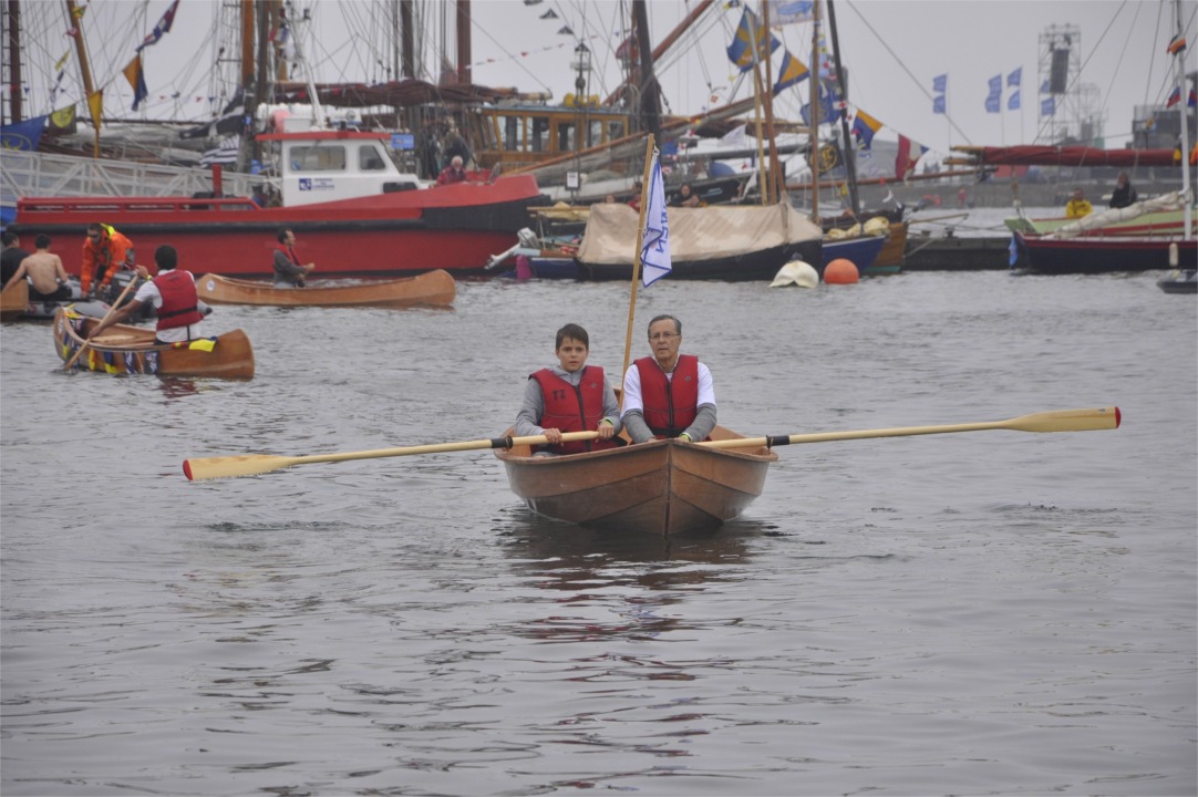 Je suppose que François et Michel savourent la récompense de ces instants après le travail intensif de ces récentes journées. 